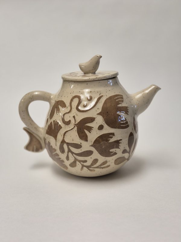 20260409_111145_kopija_1200x1600 Stoneware sgraffito teapot