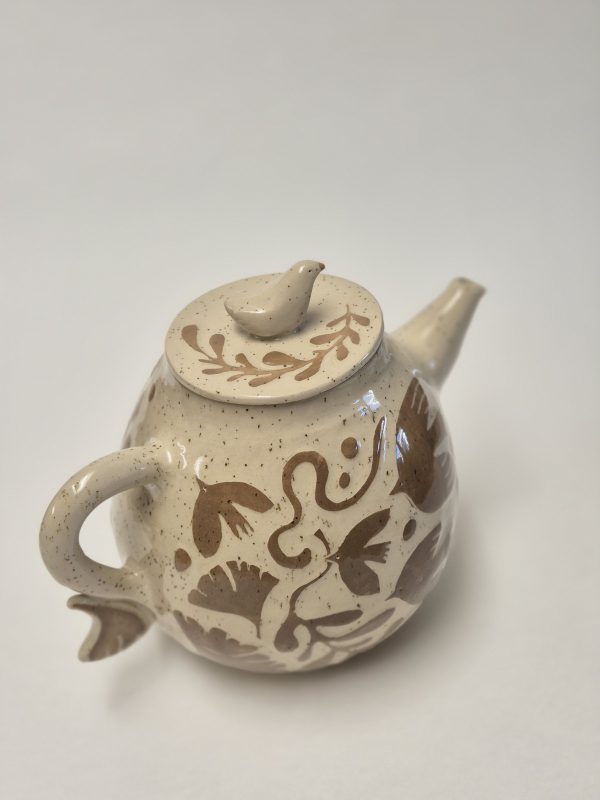 20260409_111221_kopija_1200x1600 Stoneware sgraffito teapot