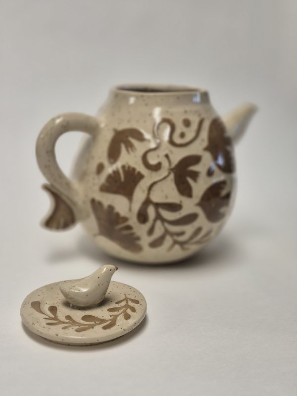 20260409_111254_kopija_1200x1600 Stoneware sgraffito teapot